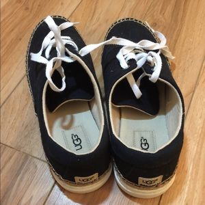 Women’s black UGG tennis shoes